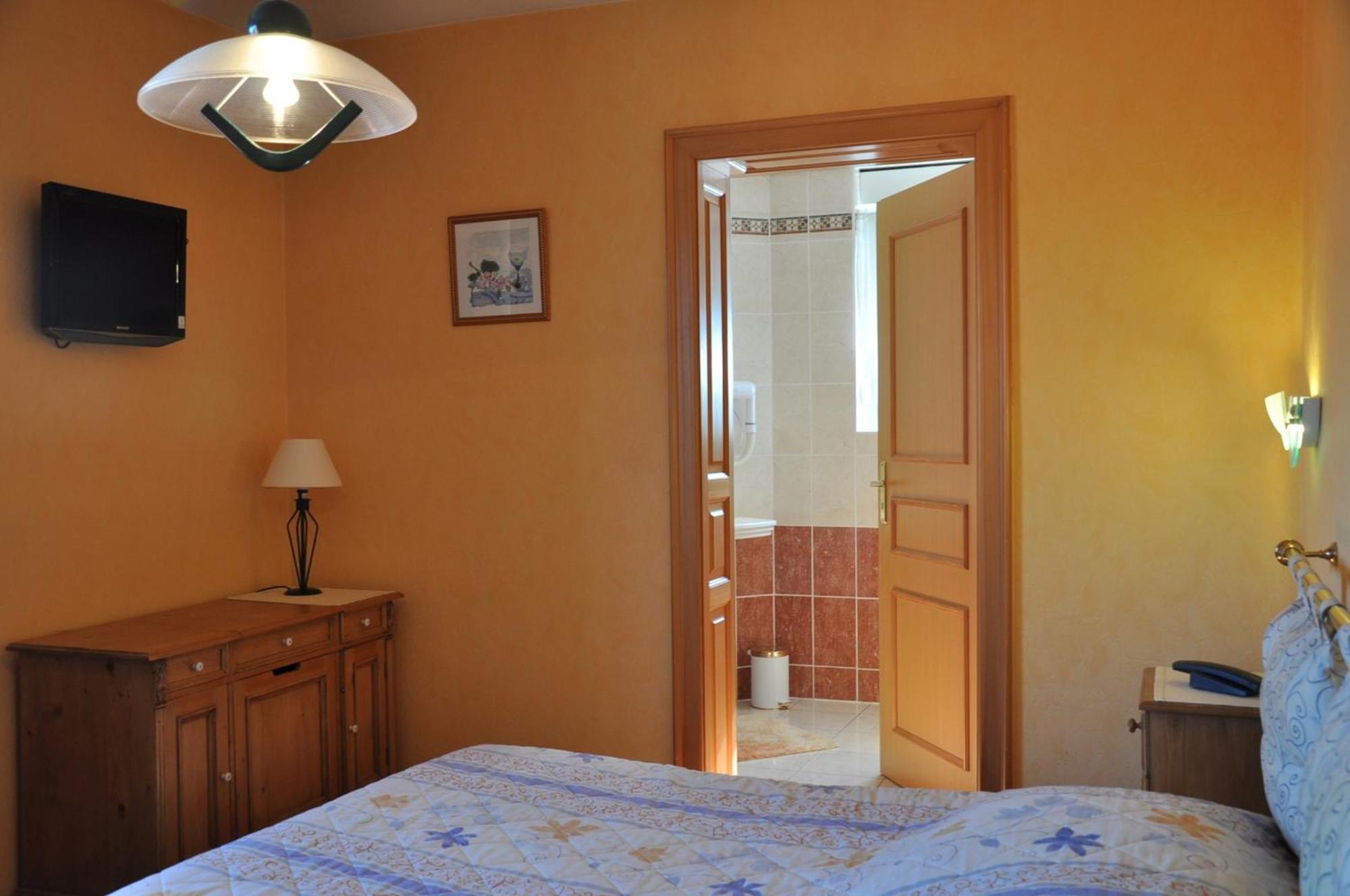 Hotel-Restaurant A La Couronne Kilstett Номер фото